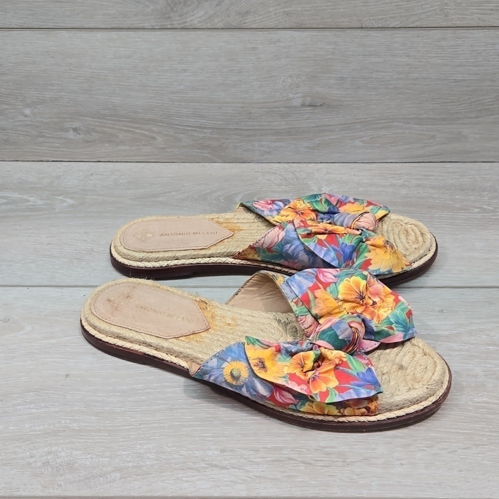 Antonio Melani Women Floral Sandals Flats shoes sz 7M